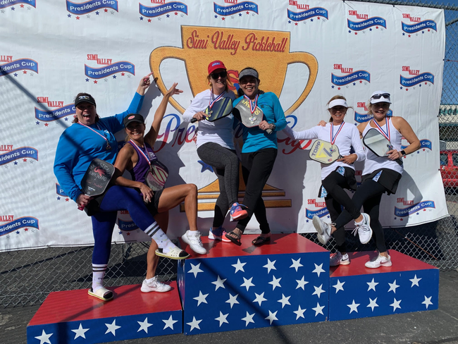 Sharon and Mari got gold in 4.0 18+